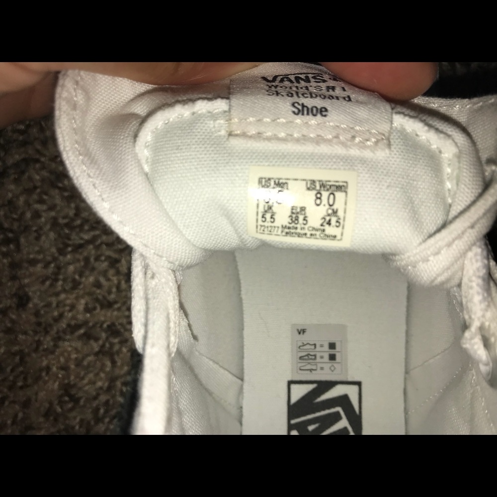 Vans - Picture 3 of 3